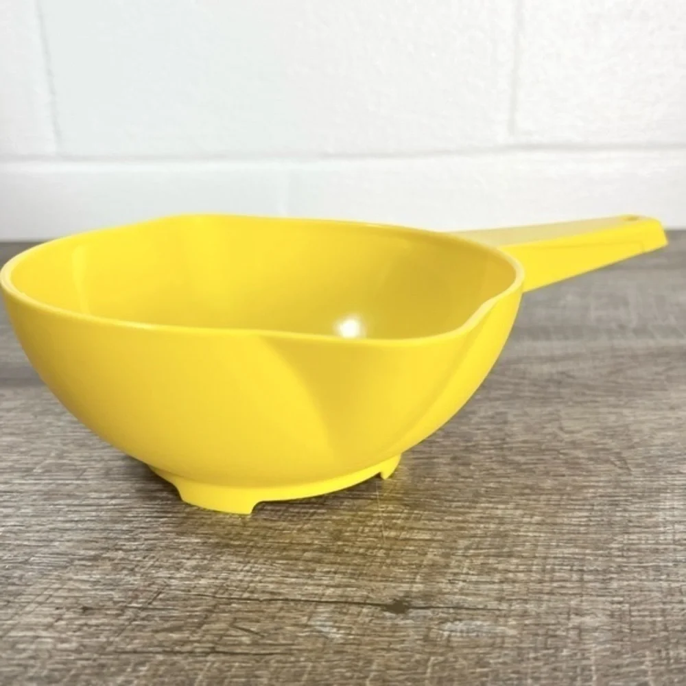 Vintage Tupperware strainer yellow plastic Retro kitchen cottagecore Colander‎
